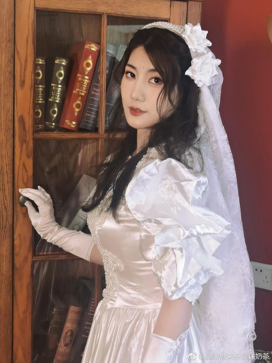 澜妹cosplay大赏，看她如何演绎“星澜是澜澜叫澜妹呀僵尸”原图