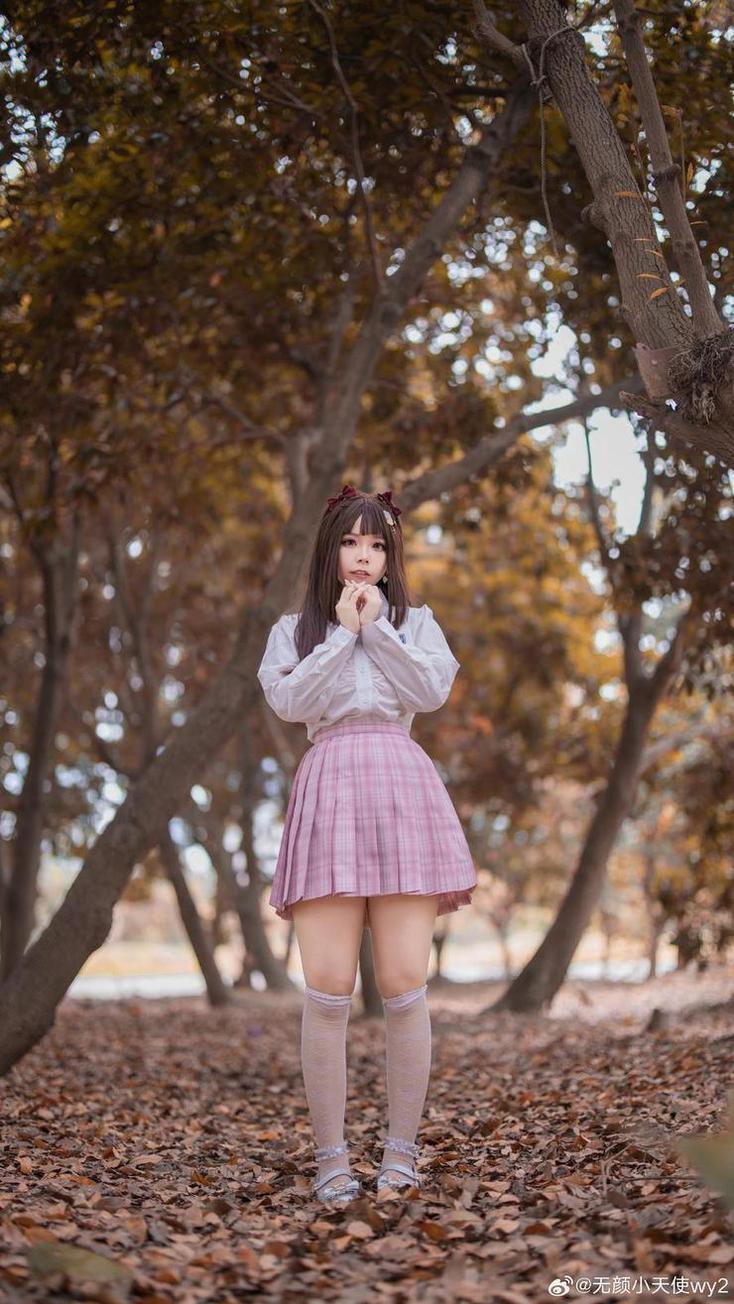 自闭颜球球全套：情侣合照大公开，值得一收藏的 cosplay 宝库